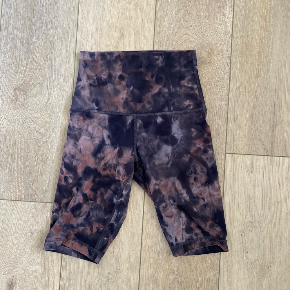 Lululemon Align 10” Super High Rise Short, Diamond Dye, size 4